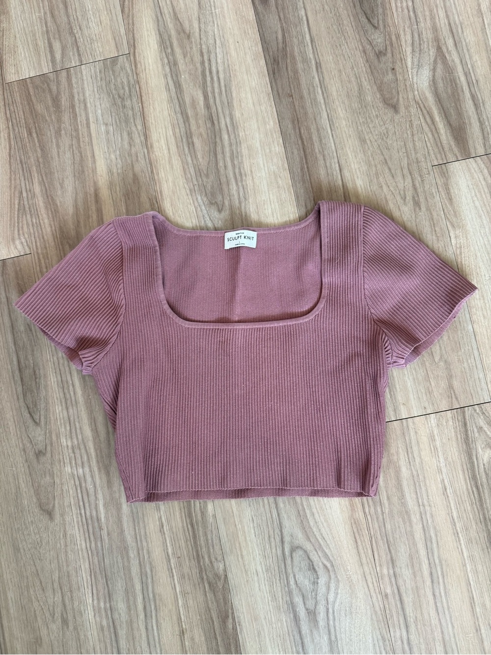Aritzia Babaton Mauve Ribbed Square-Neck Crop Top